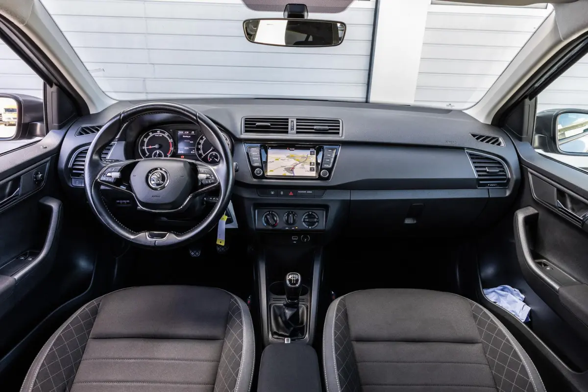 1.0 TSI 95pk Ambition | Sensoren achter | App Connect | Cruise Control | Airco