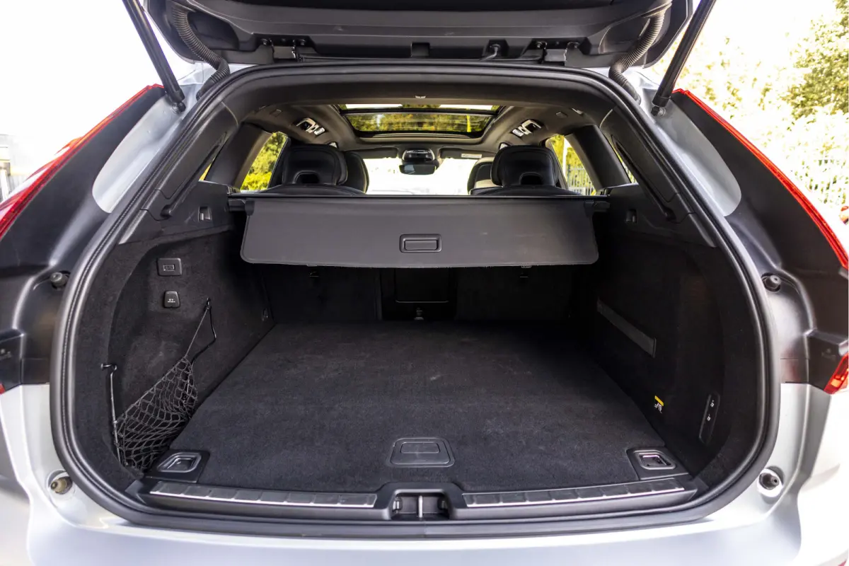 2.0 T8 Twin Engine AWD R-Design |SOH 87% | Wrap Mat Grijs |