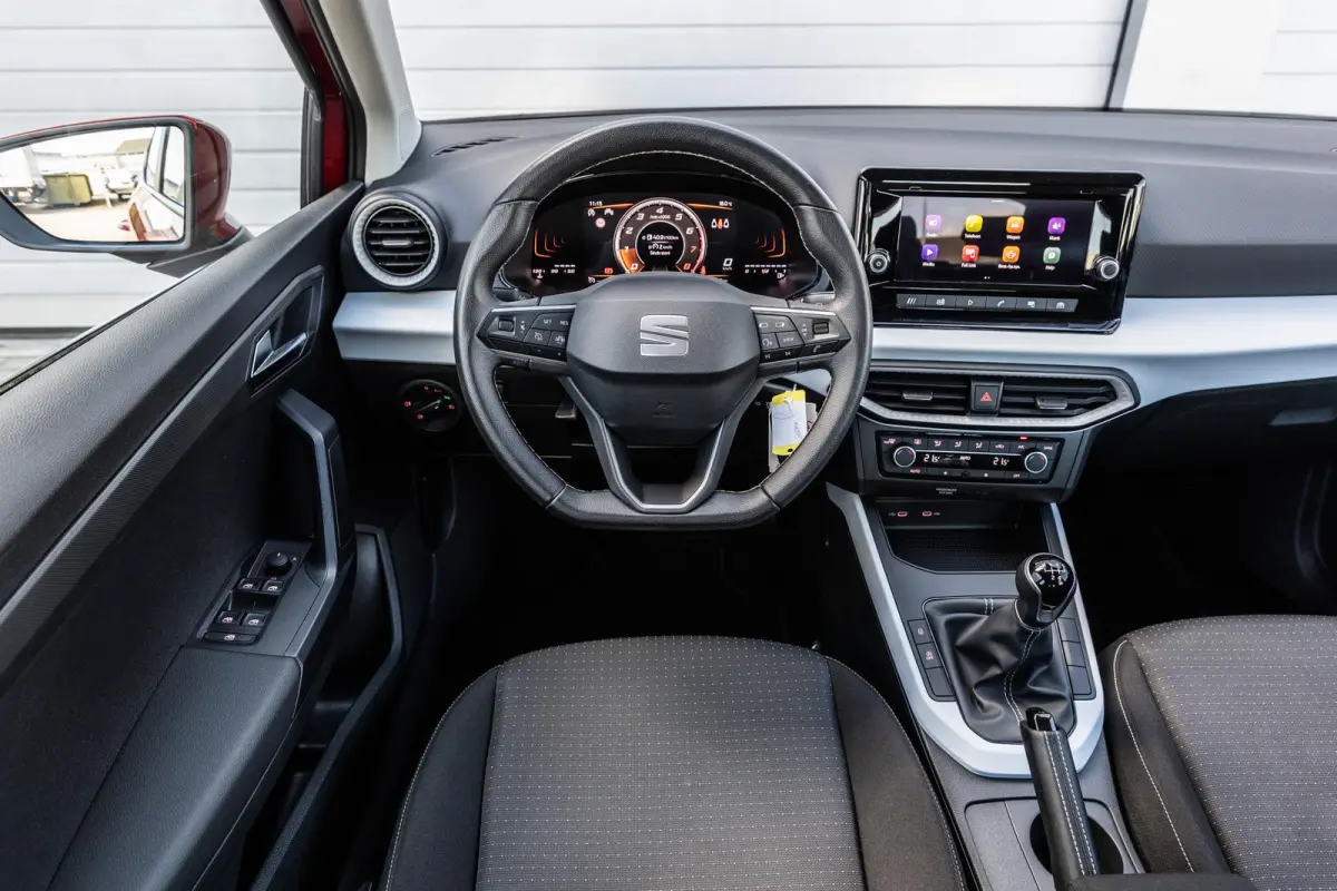 1.0 EcoTSI 95pk Style | Sensoren achter | Apple Carplay/Android Auto | Cruise Control | Lane Assist