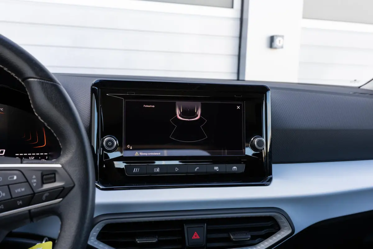 1.0 EcoTSI 95pk Style | Sensoren achter | Apple Carplay/Android Auto | Cruise Control | Lane Assist