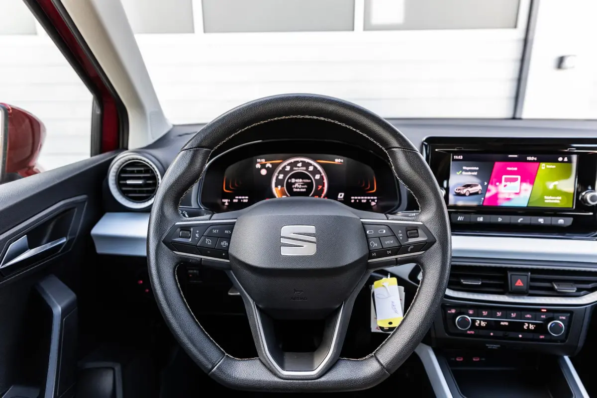 1.0 EcoTSI 95pk Style | Sensoren achter | Apple Carplay/Android Auto | Cruise Control | Lane Assist
