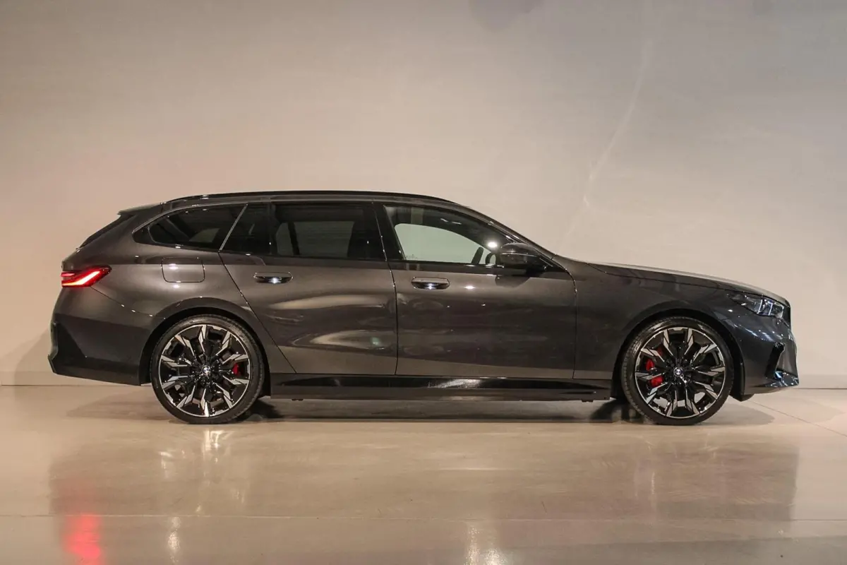 550e xDrive B&W | PANO | 4w-besturing