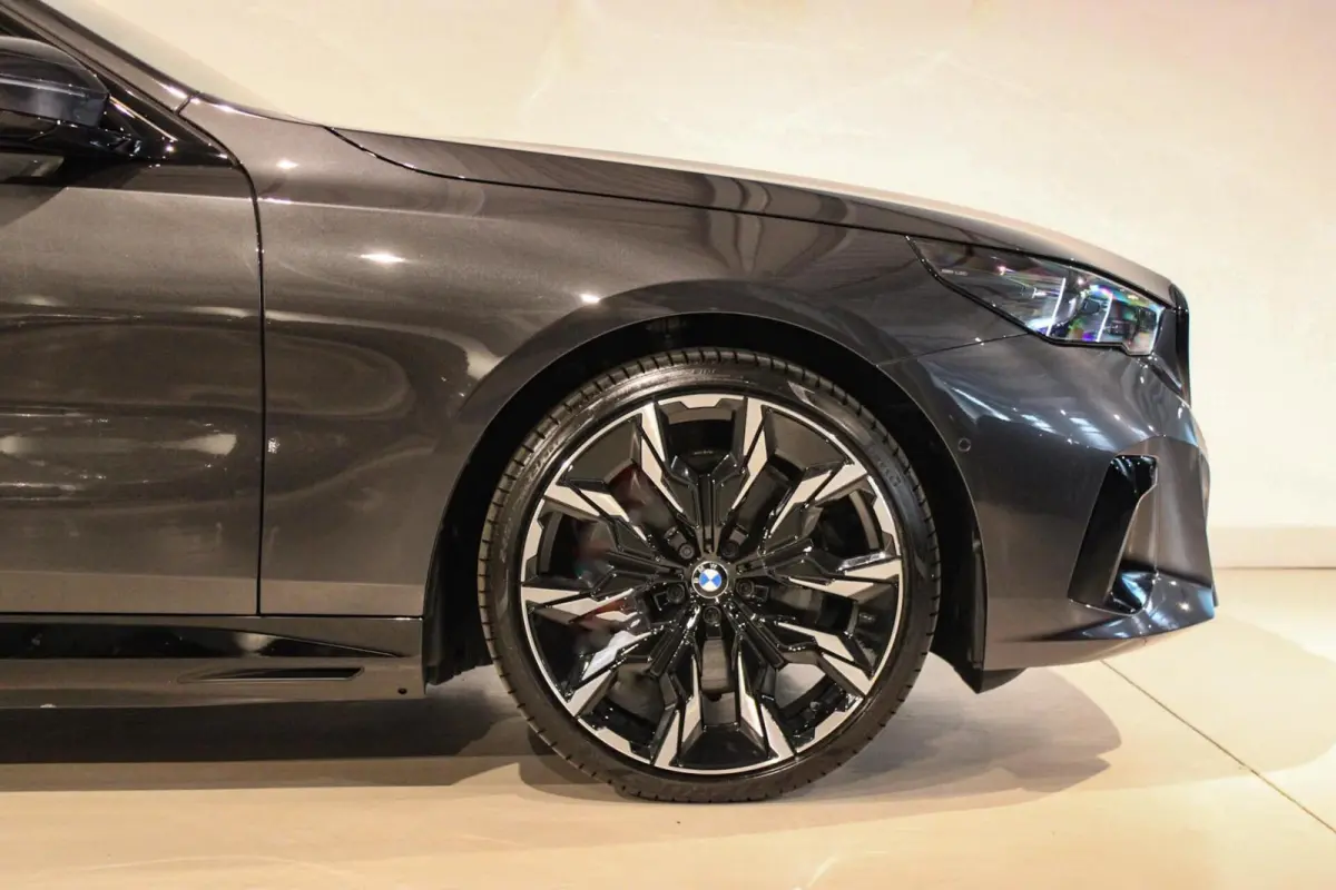 550e xDrive B&W | PANO | 4w-besturing