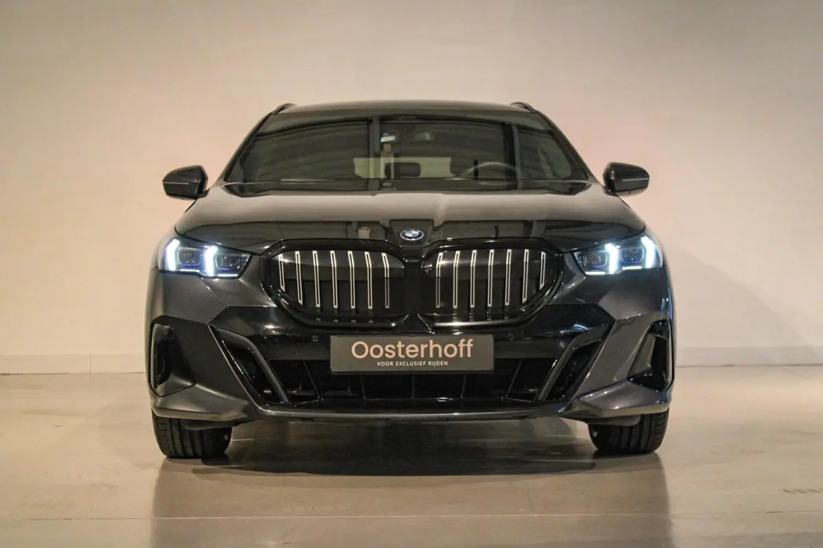 550e xDrive B&W | PANO | 4w-besturing