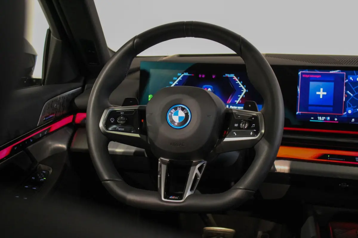 550e xDrive B&W | PANO | 4w-besturing