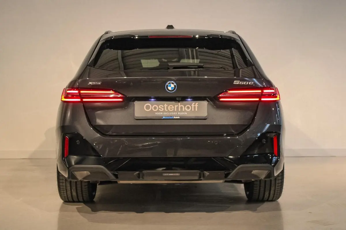 550e xDrive B&W | PANO | 4w-besturing