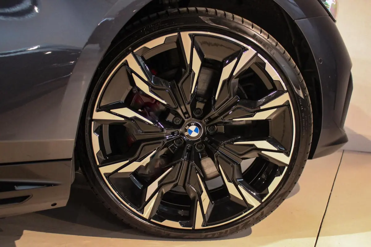 550e xDrive B&W | PANO | 4w-besturing
