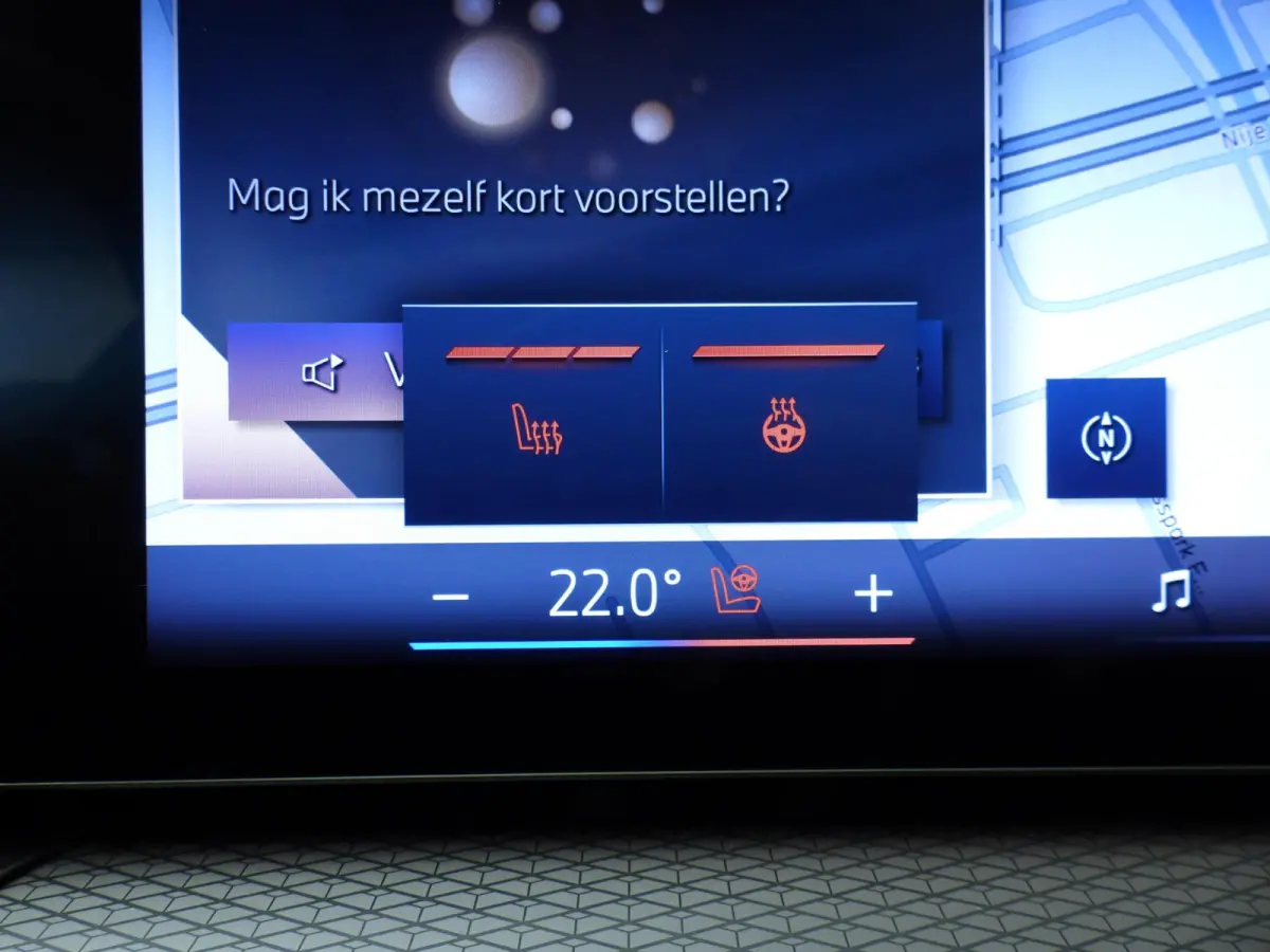 330e | M-Sportpakket | LED | Navigatie | Active cruise | Trekhaak | Sportstoelen | DAB | Hifi speakers | Alu 19 inch