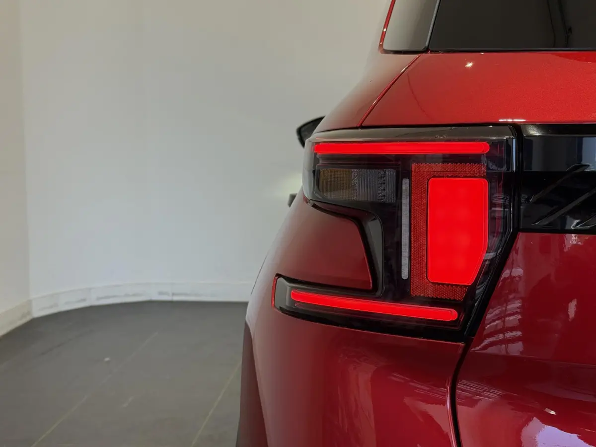1.2 Hybrid 145pk Max | APPLE CARPLAY & ANDROID AUTO | KEYLESS | CAMERA | NAVI | DIRECT LEVERBAAR