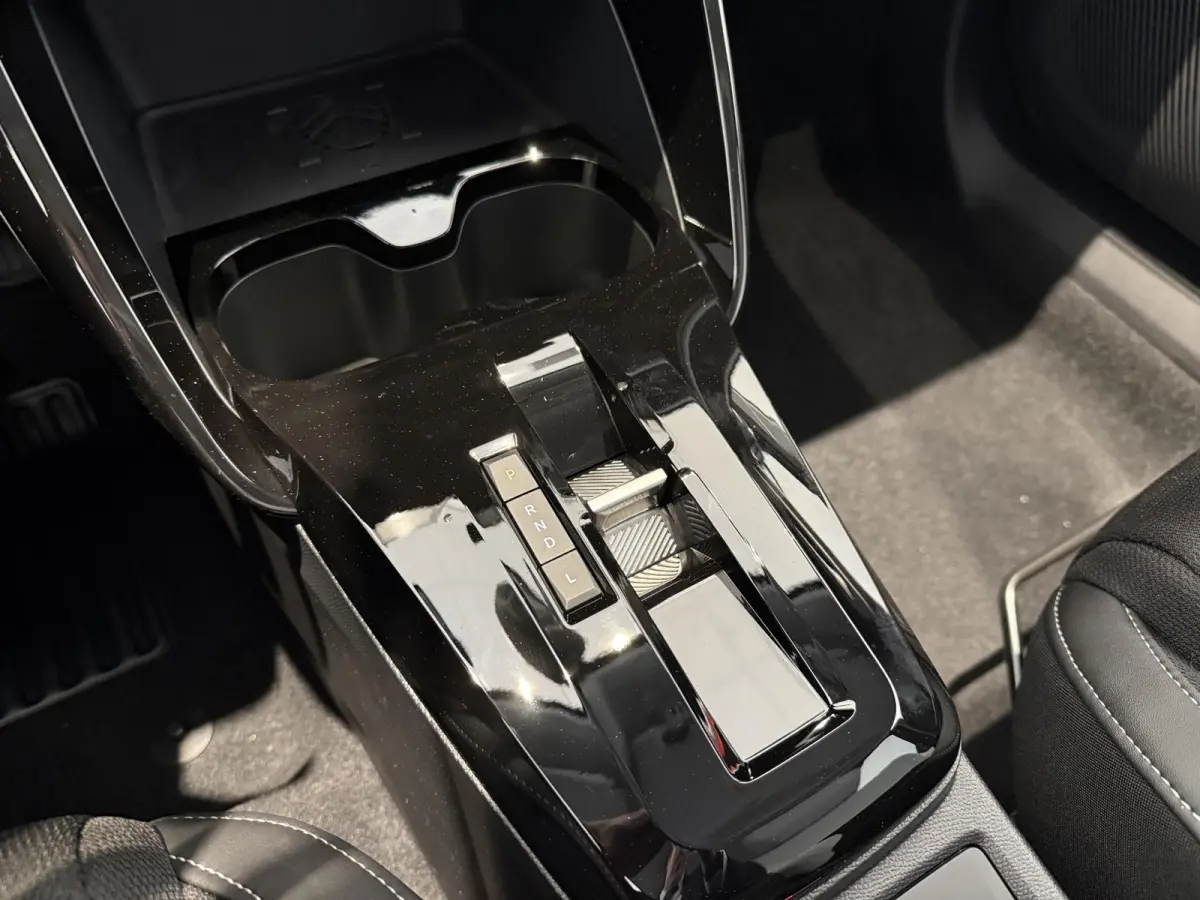 1.2 Hybrid 145pk Max | APPLE CARPLAY & ANDROID AUTO | KEYLESS | CAMERA | NAVI | DIRECT LEVERBAAR