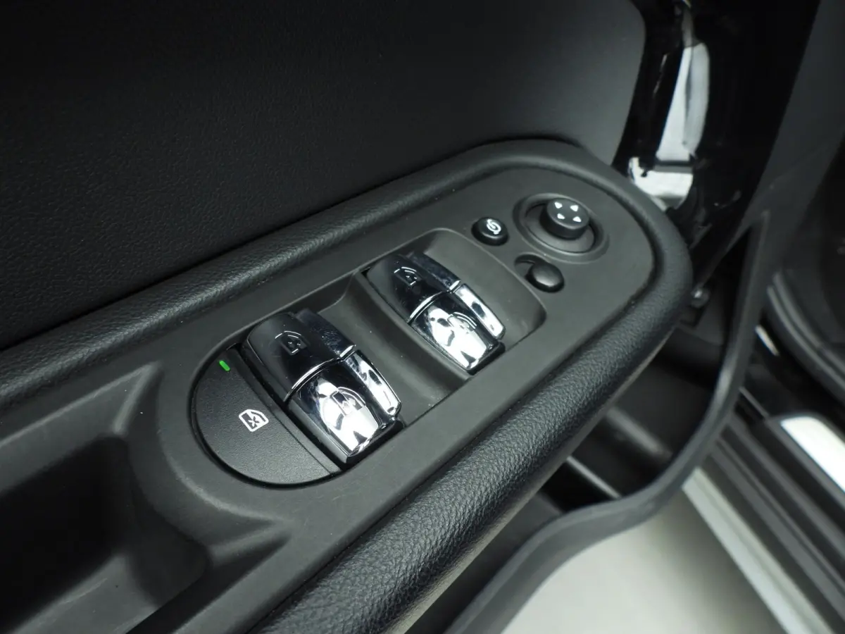 1.5 Cooper ALL4 | LED | Navigatie | Stoelverwarming | Clima | PDC | DAB | SOH 91% | Alu 17 inch