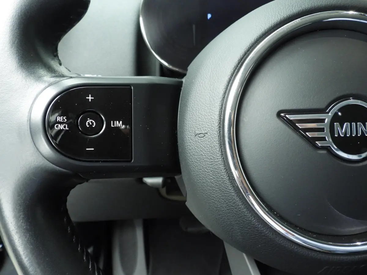 1.5 Cooper ALL4 | LED | Navigatie | Stoelverwarming | Clima | PDC | DAB | SOH 91% | Alu 17 inch