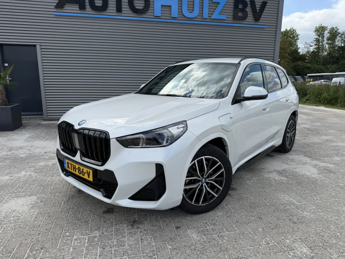 xDrive25e M Sport Keyless Entry Carplay Achteruitrijcamera SOH 100% Stoelverwarming
