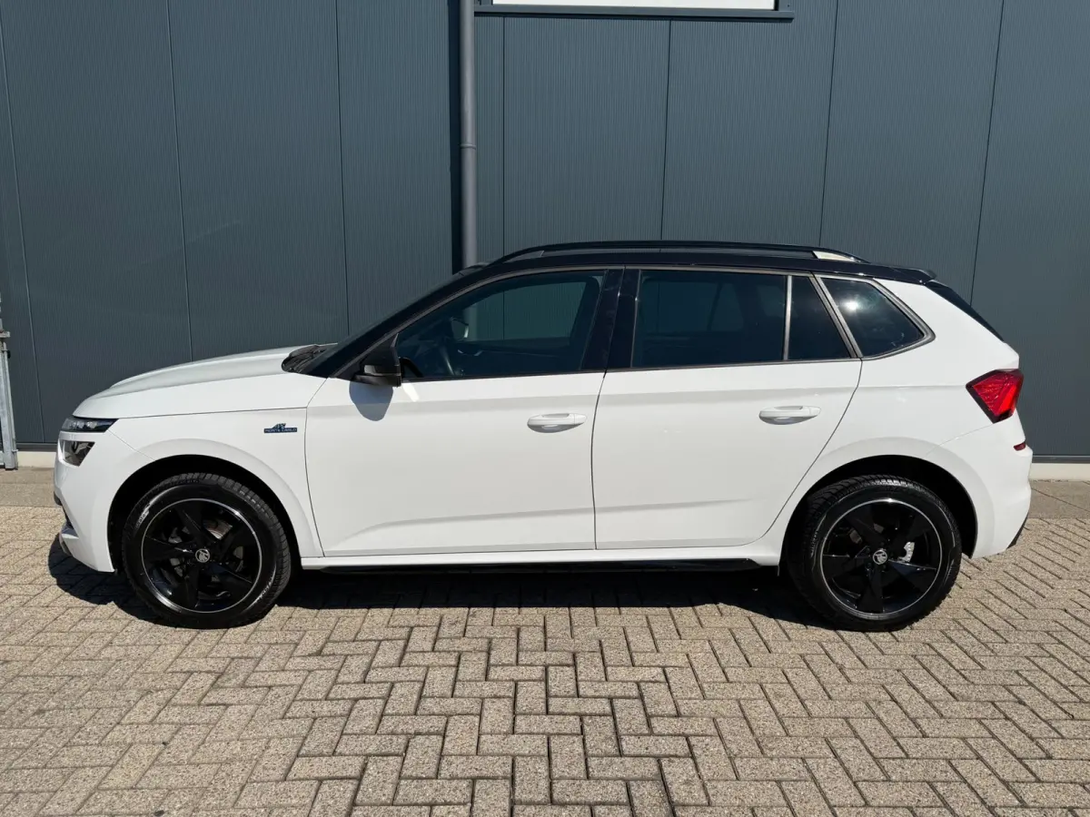 1.0 TSI Monte Carlo * Panoramadak * Parkeercamera * Navigatiesysteem * Keyless entry*