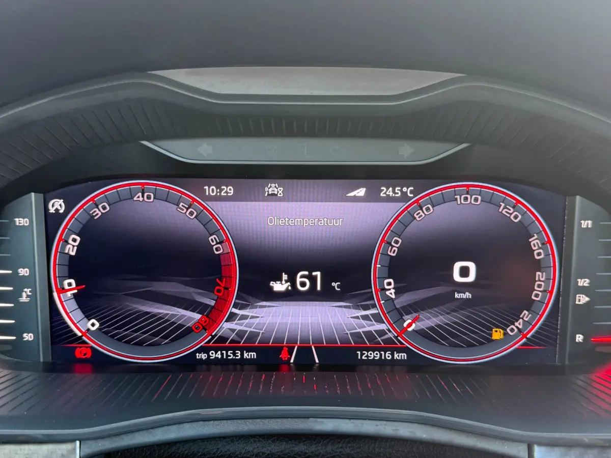 1.0 TSI Monte Carlo * Panoramadak * Parkeercamera * Navigatiesysteem * Keyless entry*