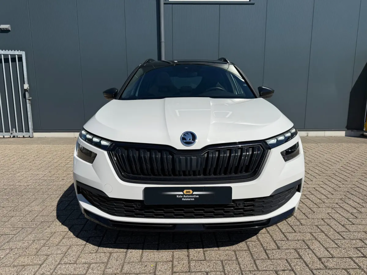 1.0 TSI Monte Carlo * Panoramadak * Parkeercamera * Navigatiesysteem * Keyless entry*