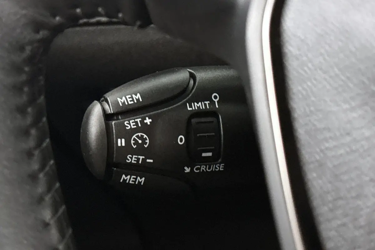 1.2 Hybrid 110 e-DCS6 Allure Automaat Apple CarPlay