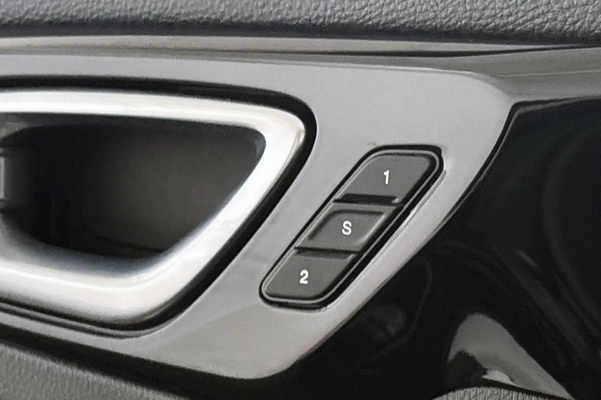 4xe 240 Plug-in Hybrid S Stuur-Stoelverwarming Leder Memory Keyless 19"