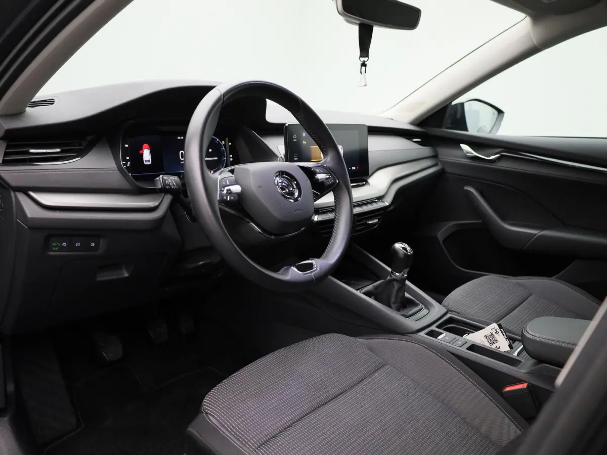 1.0 TSI Business Edition | Apple Carplay / Android Auto | Airco | Cruise Control | Parkeersensoren |