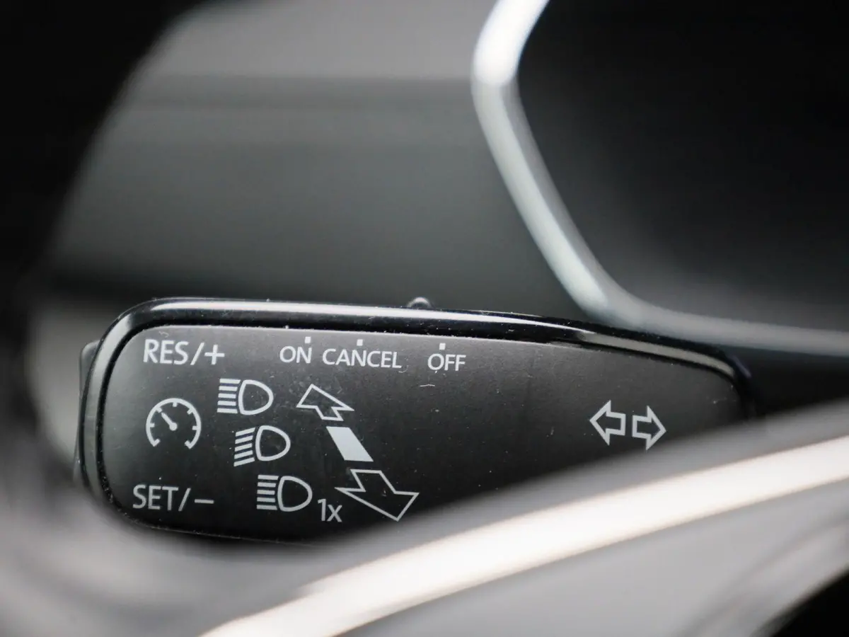 1.0 TSI Business Edition | Apple Carplay / Android Auto | Airco | Cruise Control | Parkeersensoren |