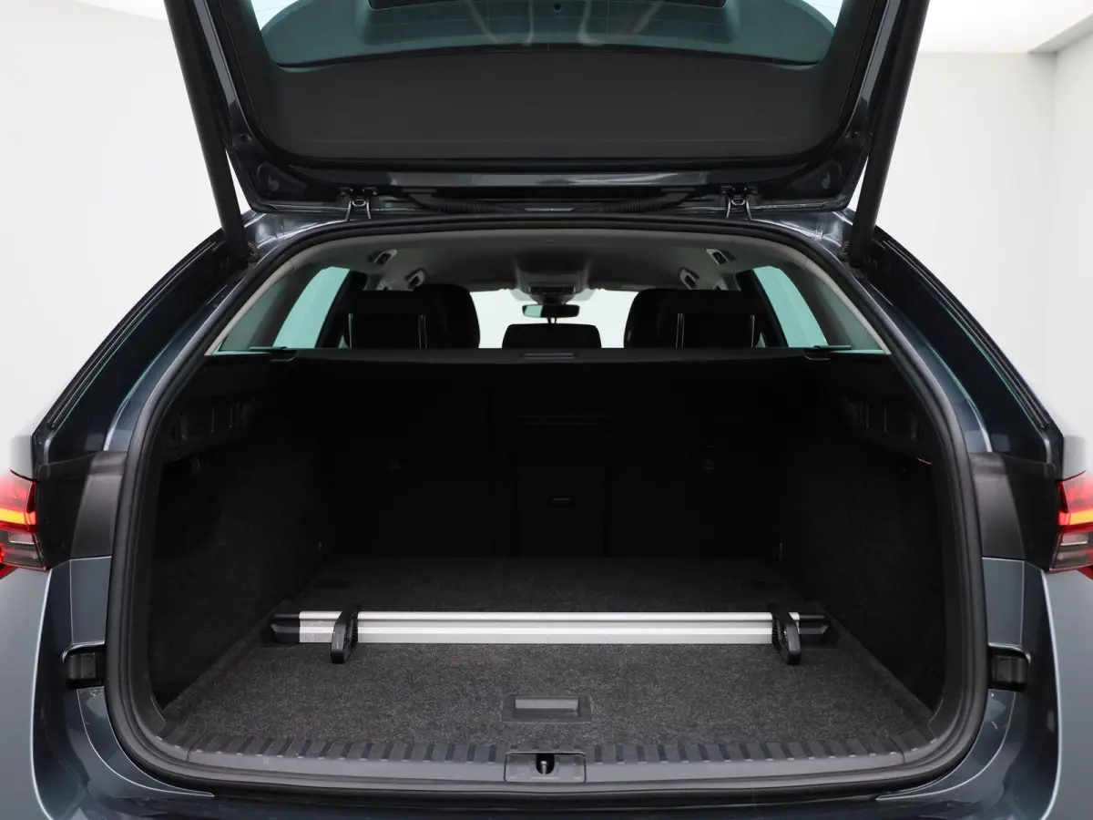 1.0 TSI Business Edition | Apple Carplay / Android Auto | Airco | Cruise Control | Parkeersensoren |