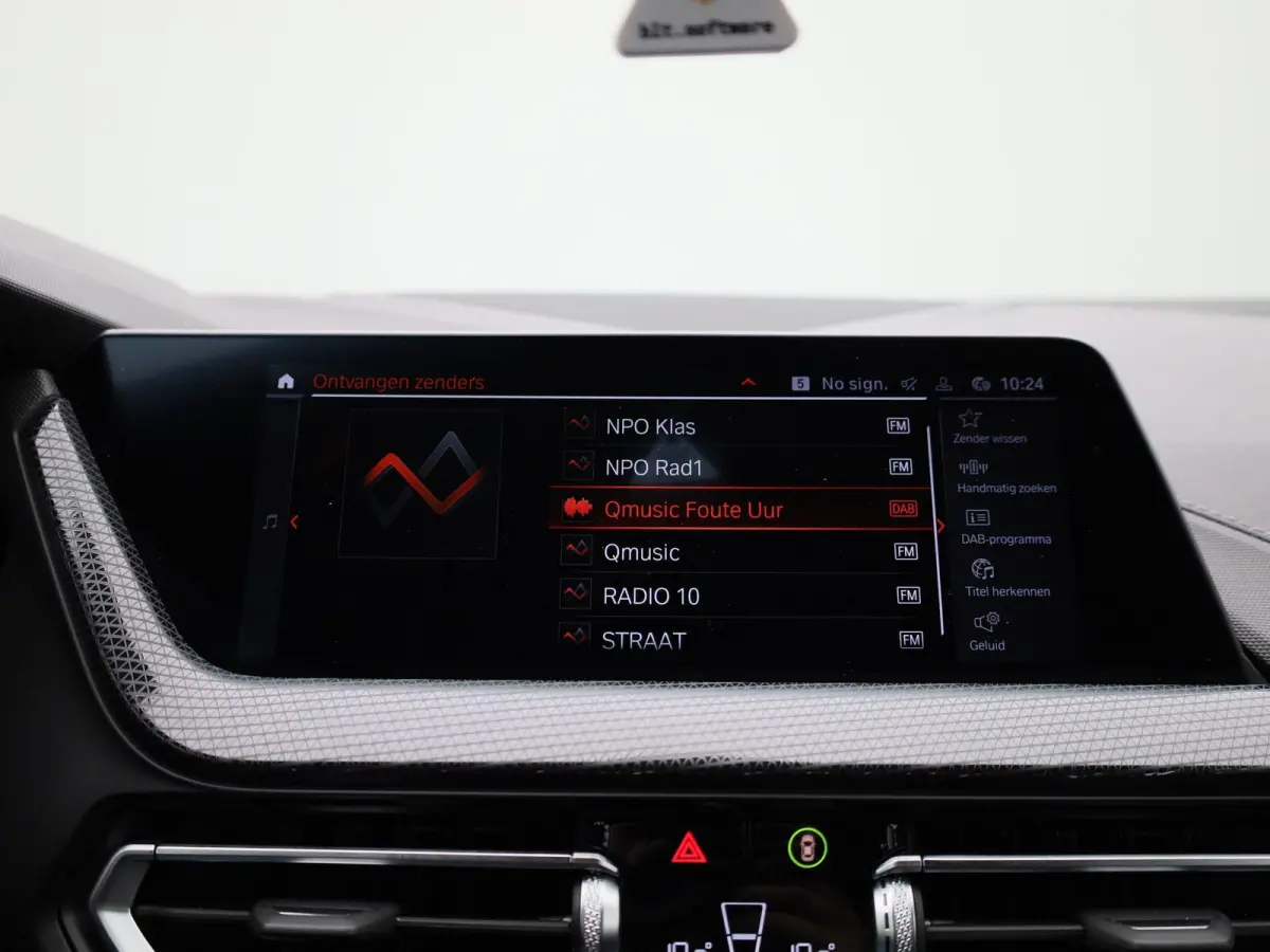 118i Introduction Edition | Aut. | LED | Navi | BMW Live Dashboard | Cruise Control |