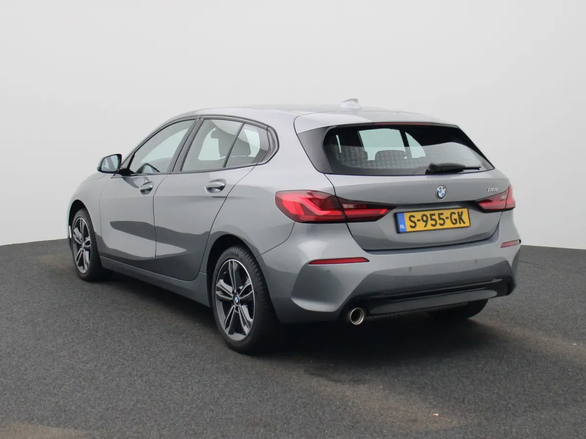 118i Introduction Edition | Aut. | LED | Navi | BMW Live Dashboard | Cruise Control |