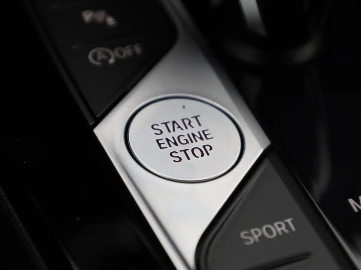 118i Introduction Edition | Aut. | LED | Navi | BMW Live Dashboard | Cruise Control |