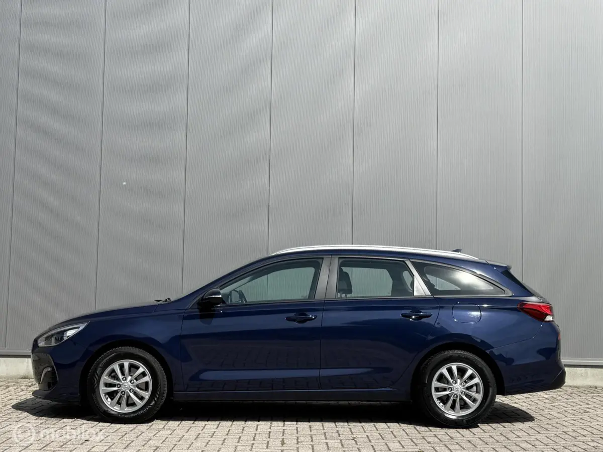 1.0 T-GDI i-Motion, Camera, dealer, cruise
