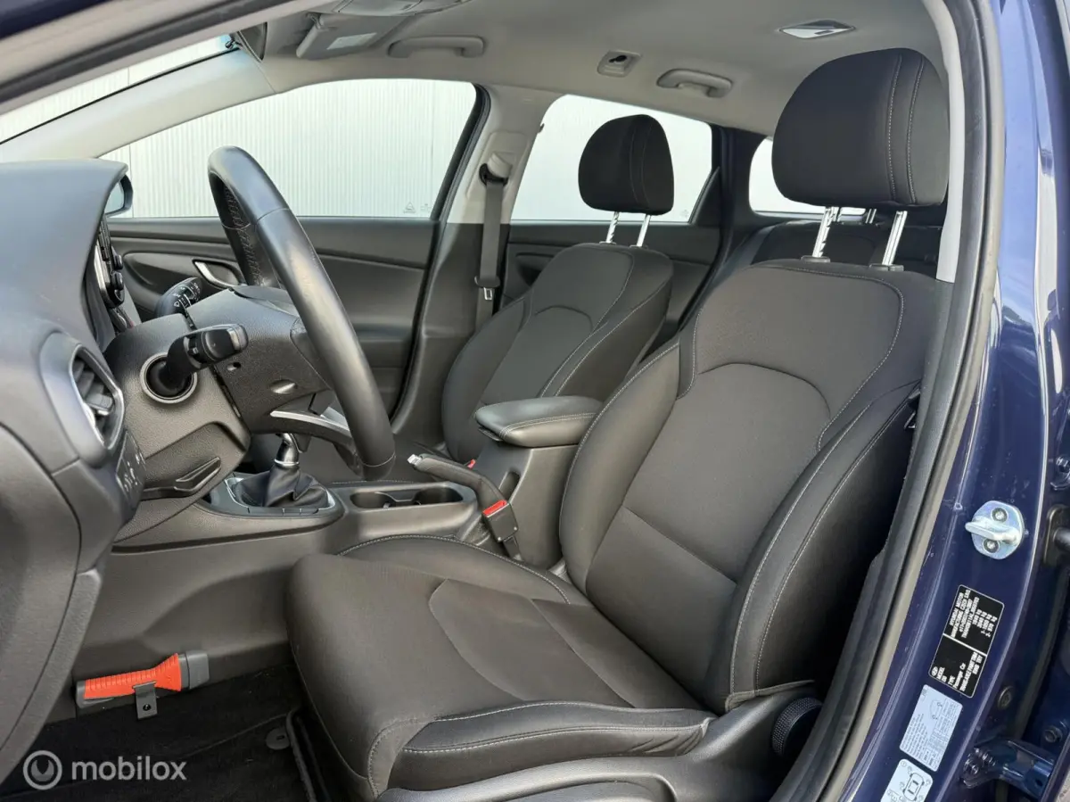 1.0 T-GDI i-Motion, Camera, dealer, cruise
