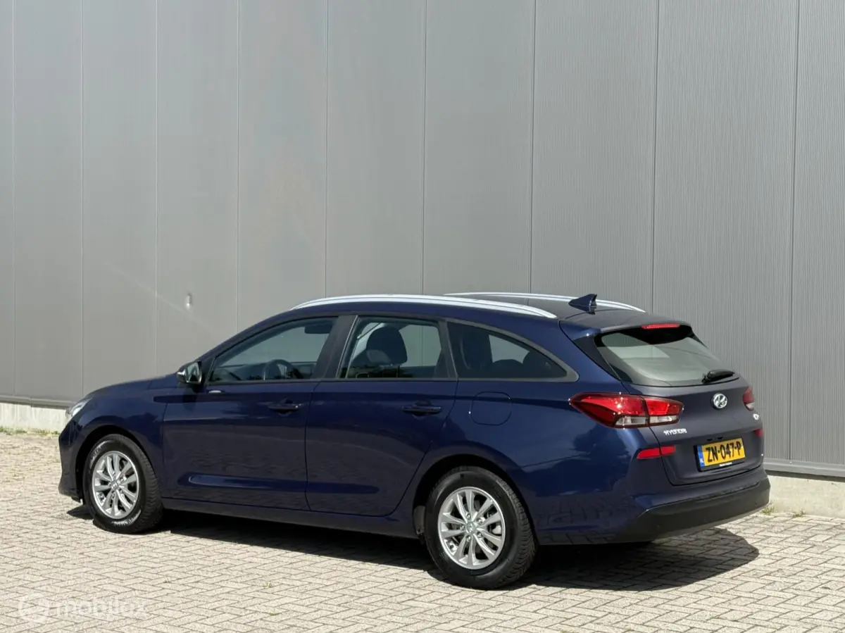 1.0 T-GDI i-Motion, Camera, dealer, cruise