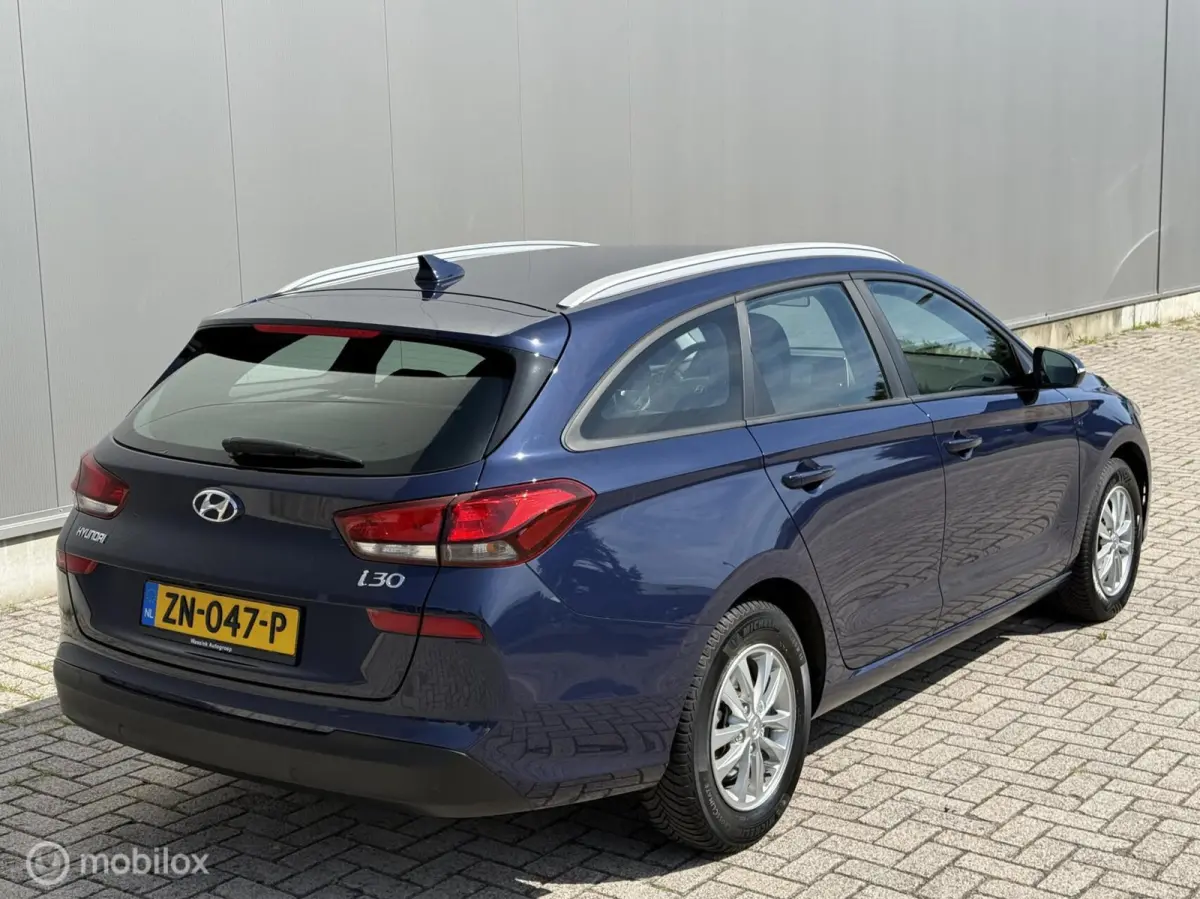 1.0 T-GDI i-Motion, Camera, dealer, cruise
