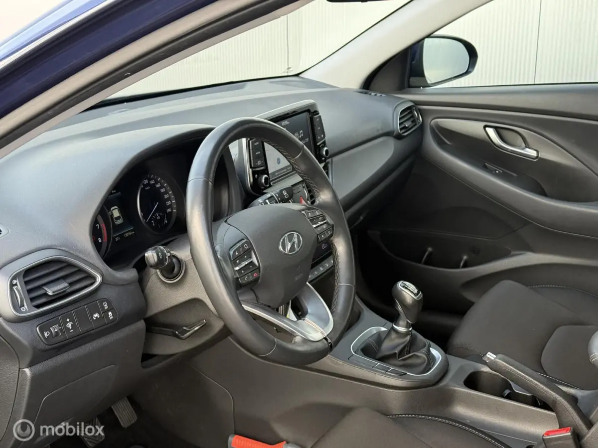 1.0 T-GDI i-Motion, Camera, dealer, cruise