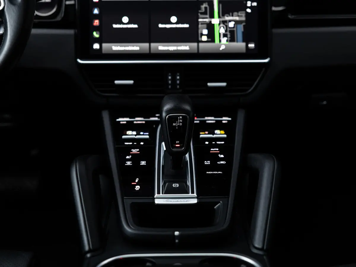 3.0 E-Hybrid Platinum Edition | SPORTDESIGN | SPORTCHRONO | SPORTUITLAATSYSTEEM | PANORAMA/SCHUIF-KANTELDAK | PASM LUCHTVERING | 21 INCH | 18-WEG STOELEN | ACHTERUITRIJCAMERA | ADAPTIVE CRUI