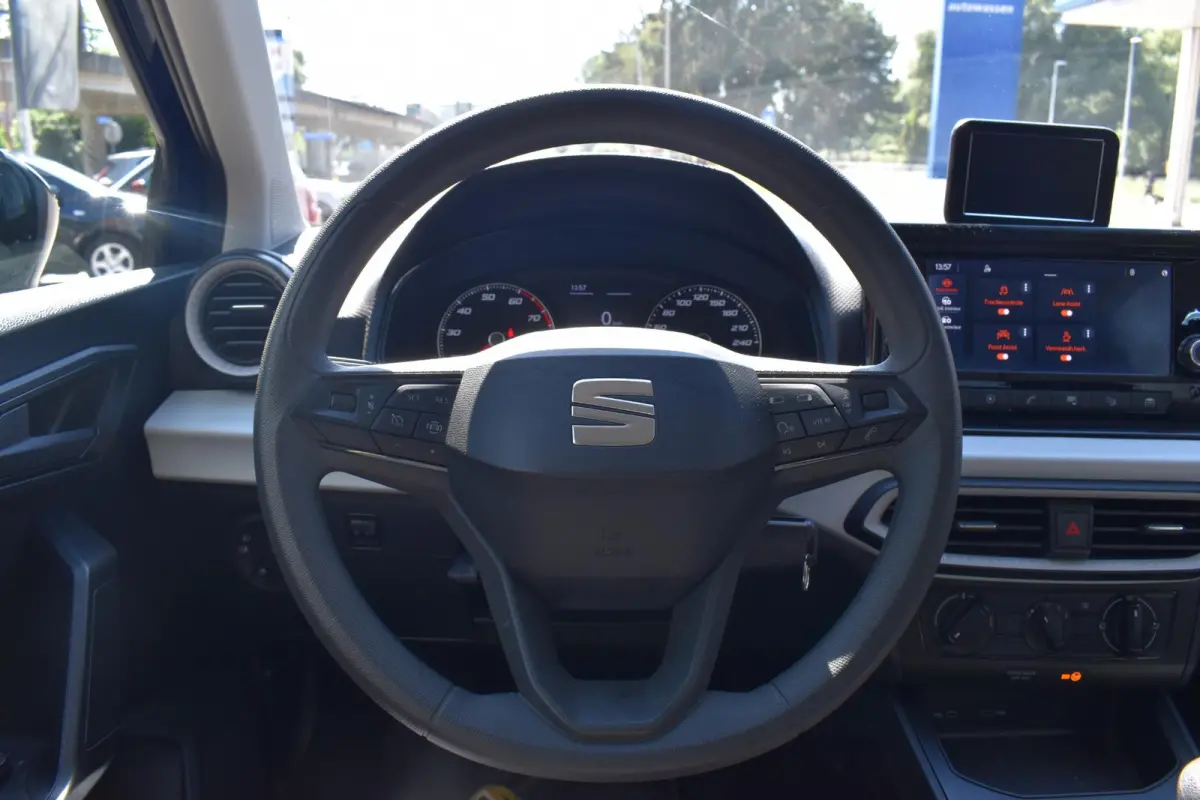 1.0 TSI Reference 100% Dealer Onderhouden | Cruise | Camera | Lane Assist | BOVAG Garantie | Whatsapp 06-53188999
