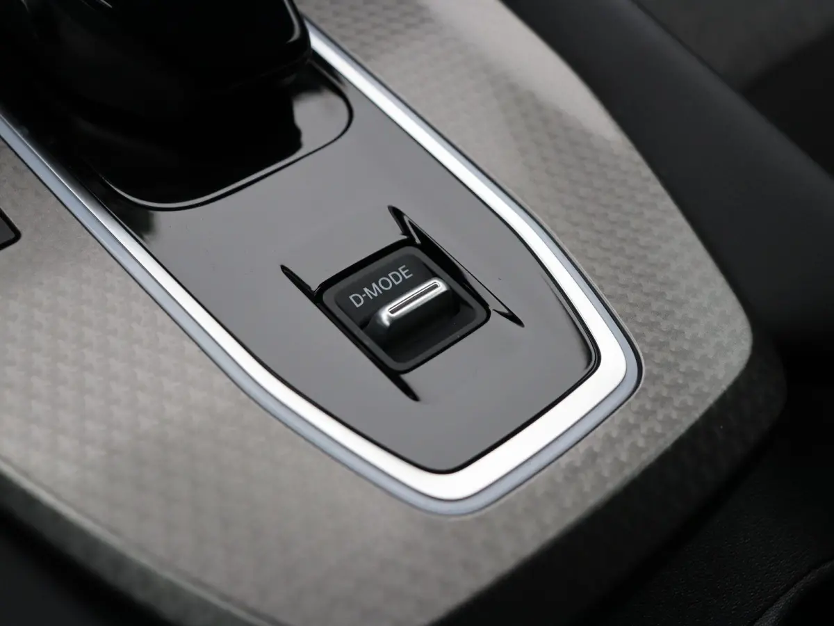 1.5 e-Power N-Connecta | Stoel, Stuur en Voorruitverwarming | Head-Up Display | Elektrische Achterklep | Rondom Camera |
