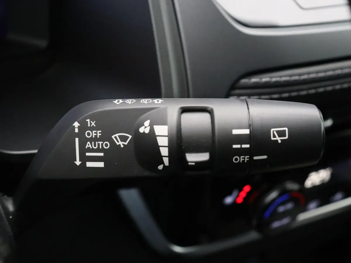 1.5 e-Power N-Connecta | Stoel, Stuur en Voorruitverwarming | Head-Up Display | Elektrische Achterklep | Rondom Camera |