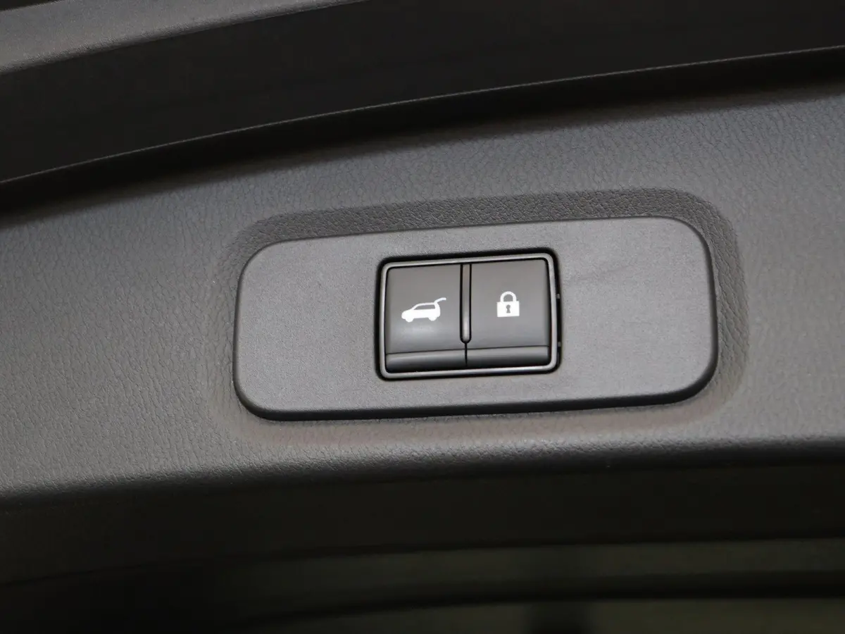 1.5 e-Power N-Connecta | Stoel, Stuur en Voorruitverwarming | Head-Up Display | Elektrische Achterklep | Rondom Camera |