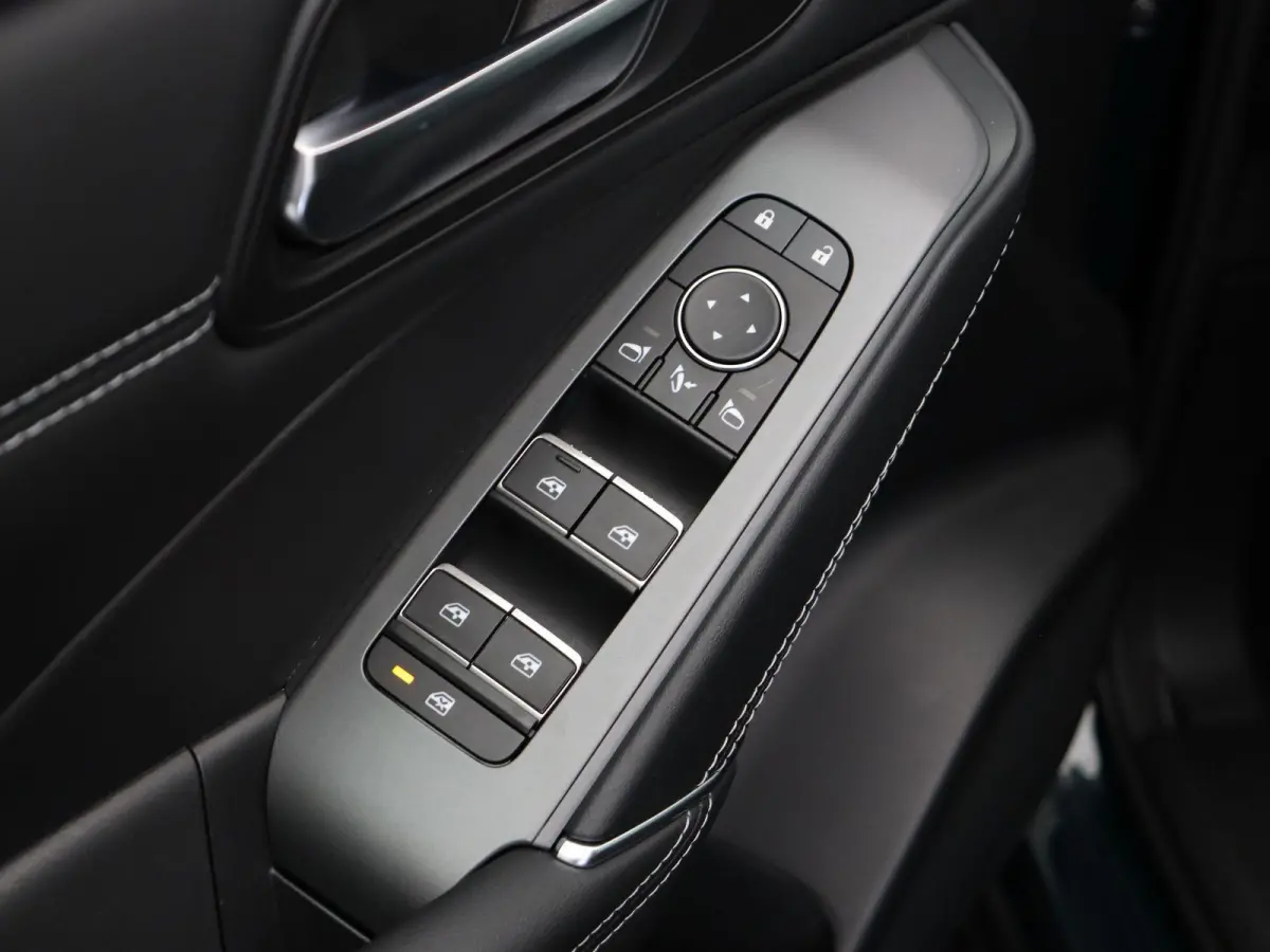 1.5 e-Power N-Connecta | Stoel, Stuur en Voorruitverwarming | Head-Up Display | Elektrische Achterklep | Rondom Camera |