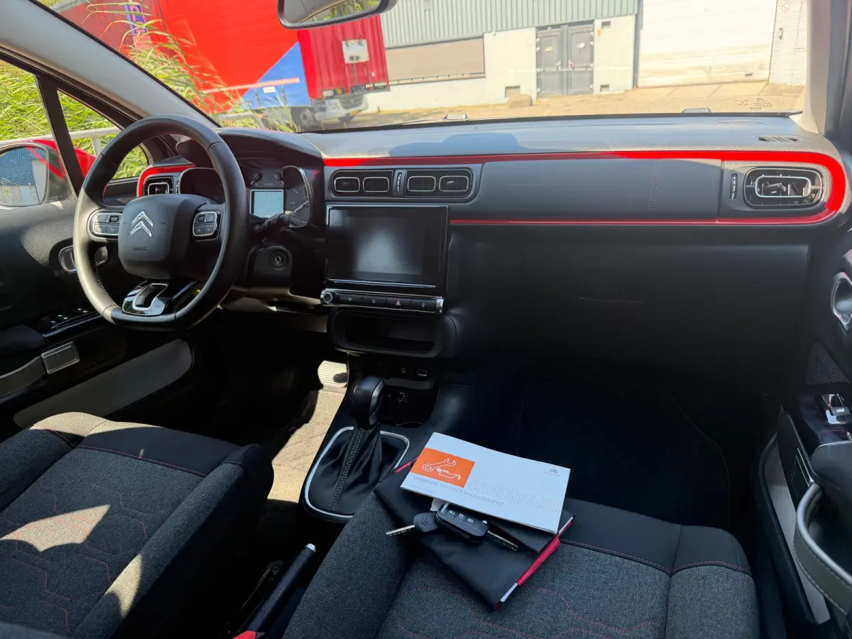 1.2 PureTech S&S Shine!Automaat!2018!Carplay!PDC!Camera!LM.velgen!