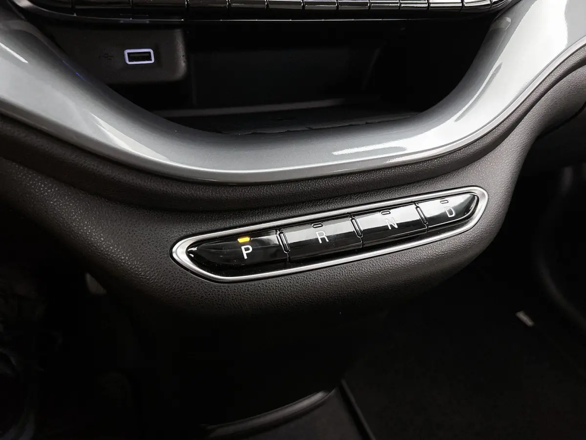 500e 42 kWh La Prima by Bocelli | SOH 96% | APPLE CARPLAY | ANDROID AUTO | STOELVERWARMING | ACHTERUITRIJCAMERA | PARKEERSENSOREN | DODEHOEKSENSOREN | NAVIGATIE | RIJSTROOKHULP | KEYLESS | D