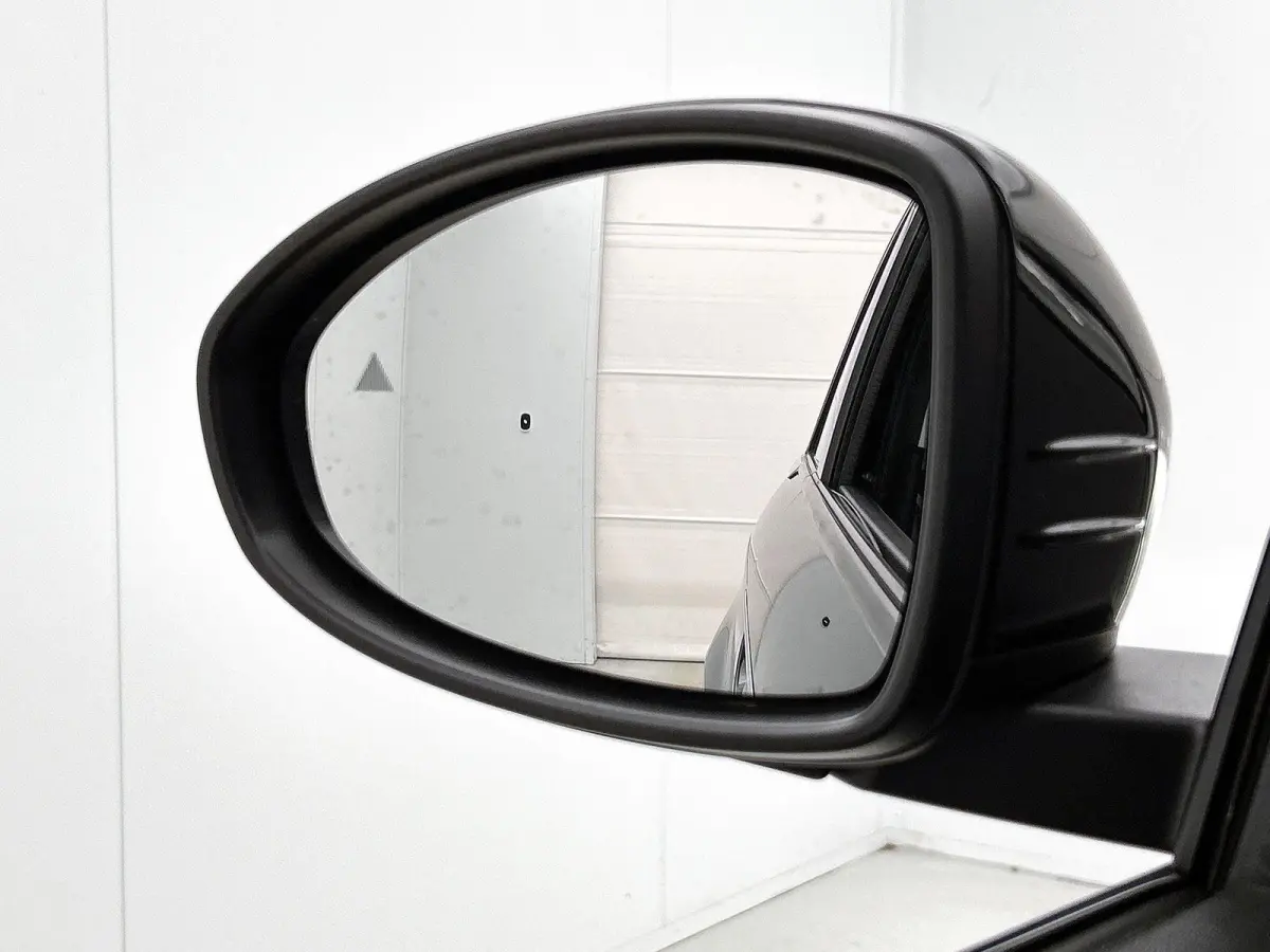 500e 42 kWh La Prima by Bocelli | SOH 96% | APPLE CARPLAY | ANDROID AUTO | STOELVERWARMING | ACHTERUITRIJCAMERA | PARKEERSENSOREN | DODEHOEKSENSOREN | NAVIGATIE | RIJSTROOKHULP | KEYLESS | D