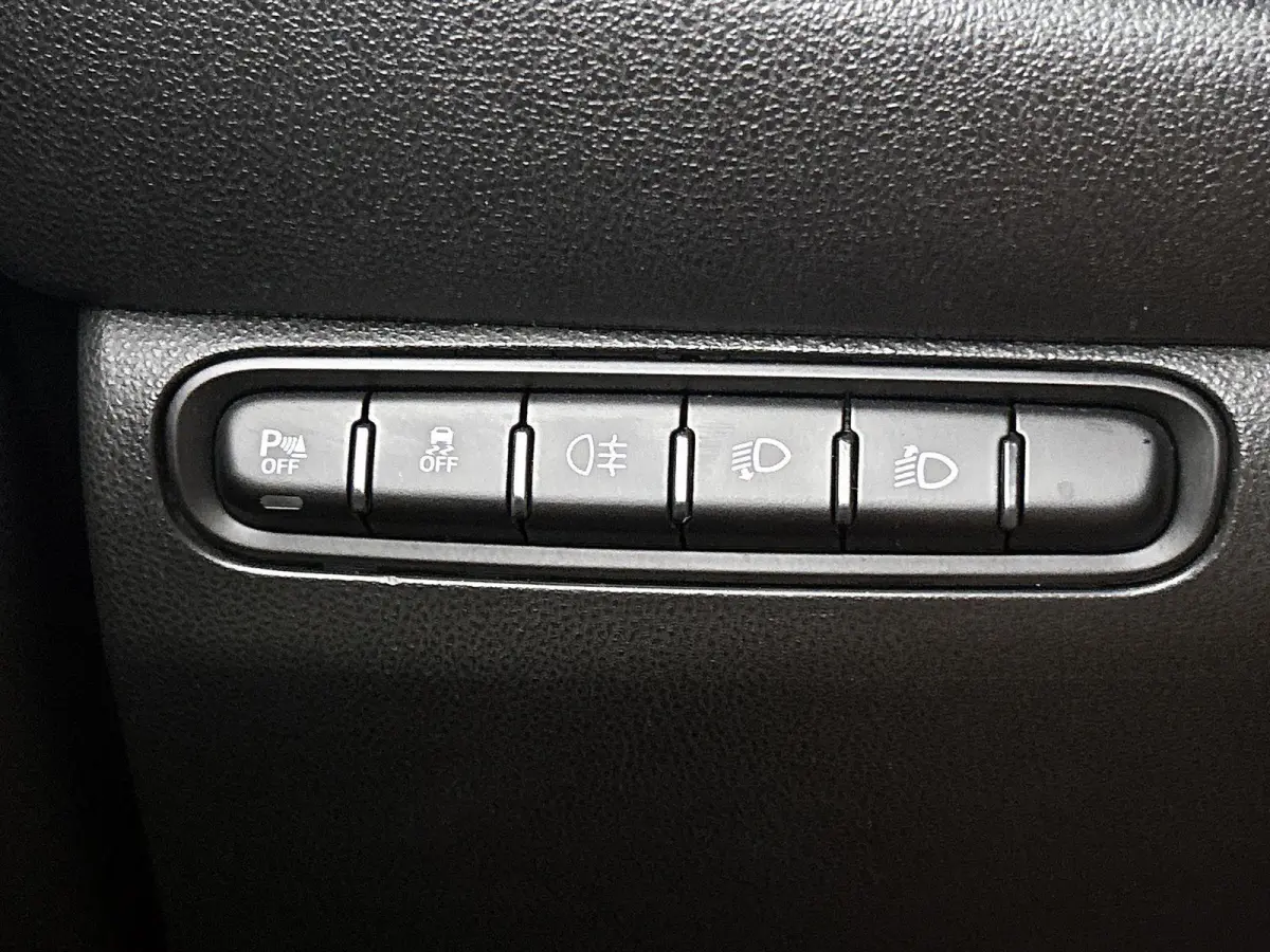 500e 42 kWh La Prima by Bocelli | SOH 96% | APPLE CARPLAY | ANDROID AUTO | STOELVERWARMING | ACHTERUITRIJCAMERA | PARKEERSENSOREN | DODEHOEKSENSOREN | NAVIGATIE | RIJSTROOKHULP | KEYLESS | D