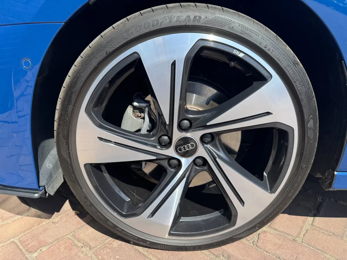35 TFSI S-Line Black Edition