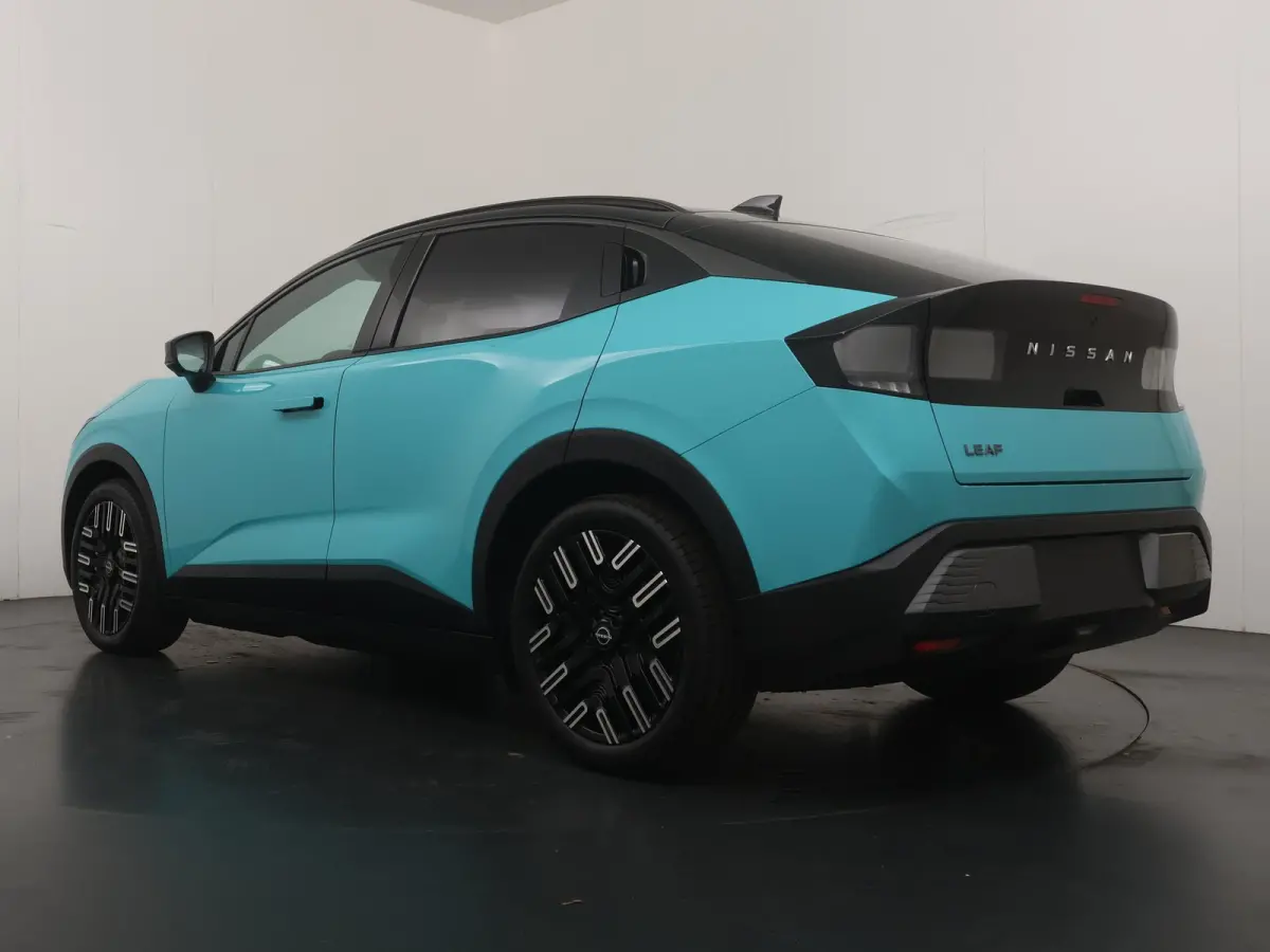 Evolve 75 kWh | Nu tijdelijk met €500,- voorraadkorting! | €2.000,- inruilvoordeel | Warmtepomp | Stoel- en stuurverwarming | Pro-Pilot Assist | 622km WLTP rijbereik | Dimbaar panoramada