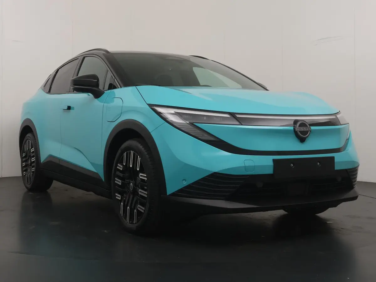 Evolve 75 kWh | Nu tijdelijk met €500,- voorraadkorting! | €2.000,- inruilvoordeel | Warmtepomp | Stoel- en stuurverwarming | Pro-Pilot Assist | 622km WLTP rijbereik | Dimbaar panoramada