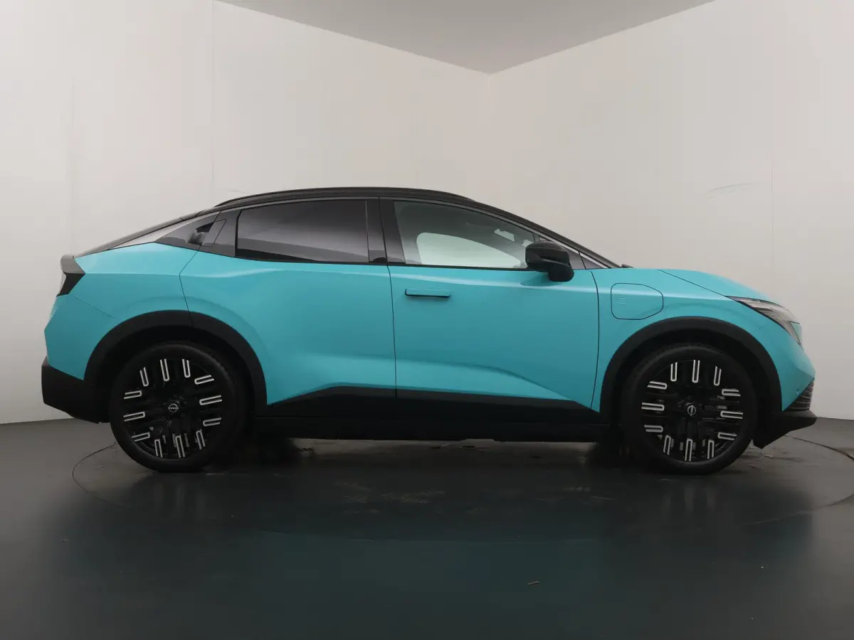 Evolve 75 kWh | Nu tijdelijk met €500,- voorraadkorting! | €2.000,- inruilvoordeel | Warmtepomp | Stoel- en stuurverwarming | Pro-Pilot Assist | 622km WLTP rijbereik | Dimbaar panoramada
