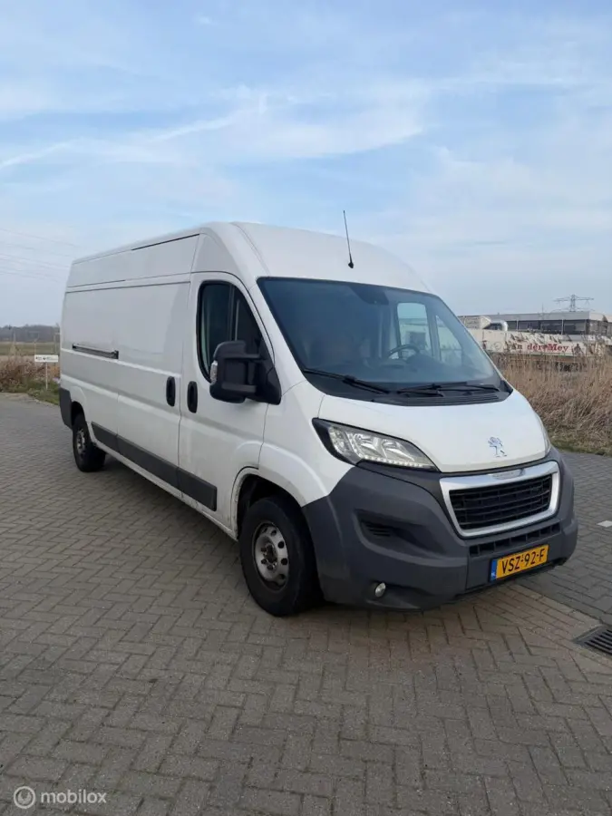 Bestel 335 2.0 BlueHDI L3H2 Pro Euro 6