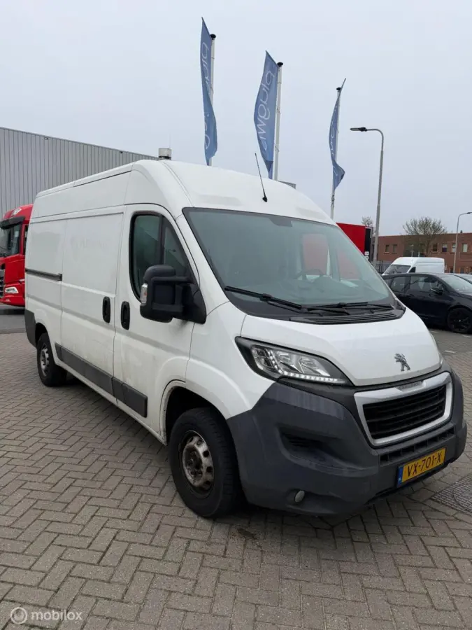 Bestel 330 2.0 BlueHDI L2H2 Premium