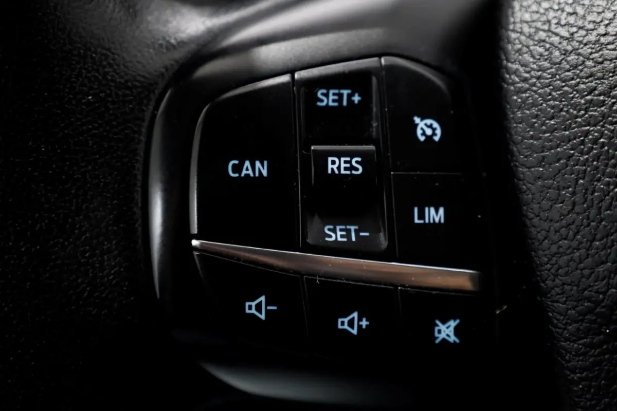 2.0 TDCI L1H1 Trend Airco/Imperiaal/Cruise Control 04-2020